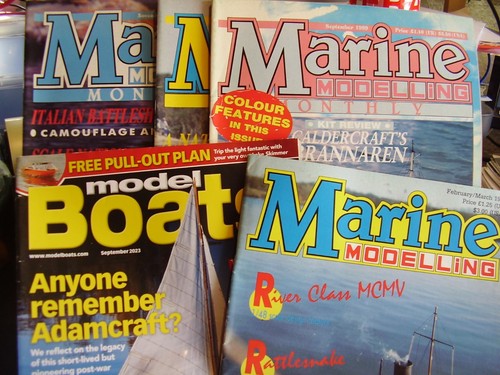 Job lot model boat mags - model,